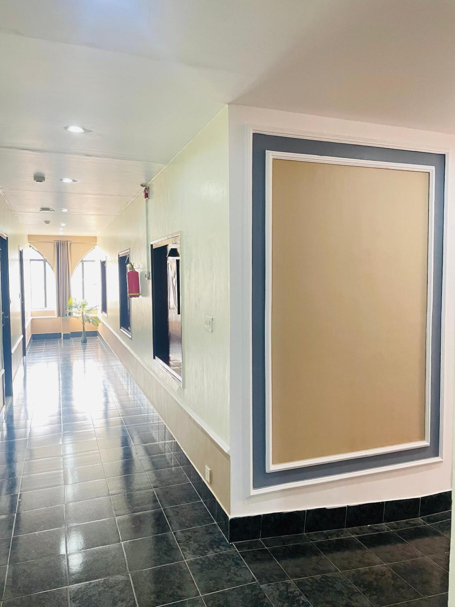 The Royal Presidency Inn Lucknow Extérieur photo