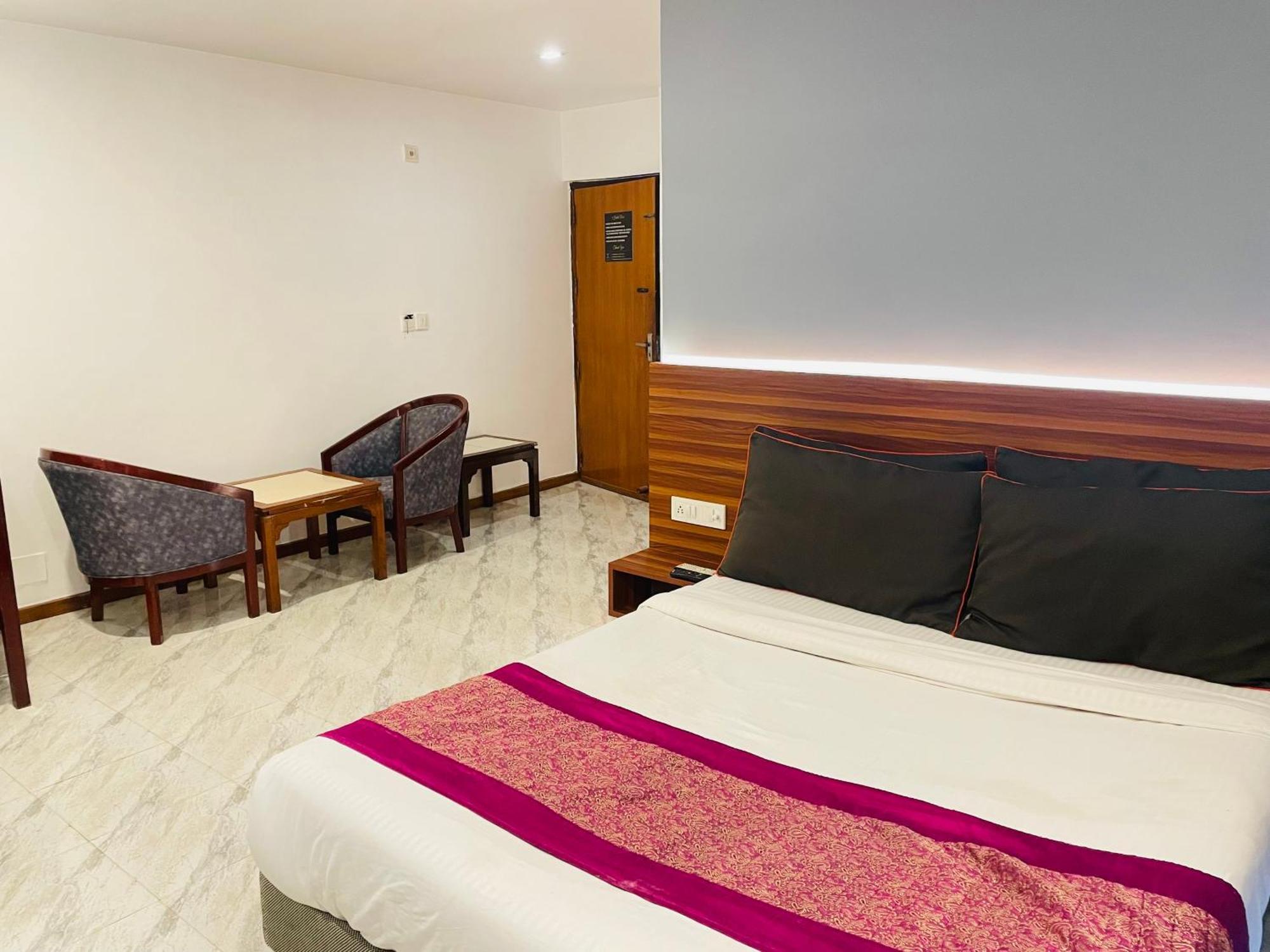 The Royal Presidency Inn Lucknow Extérieur photo